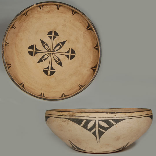 Cochiti Pueblo Pottery - C3753.11